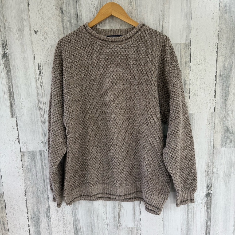 Woolrich Men’s Size Large Made in USA Crew Neck Knit Sweater In Brown